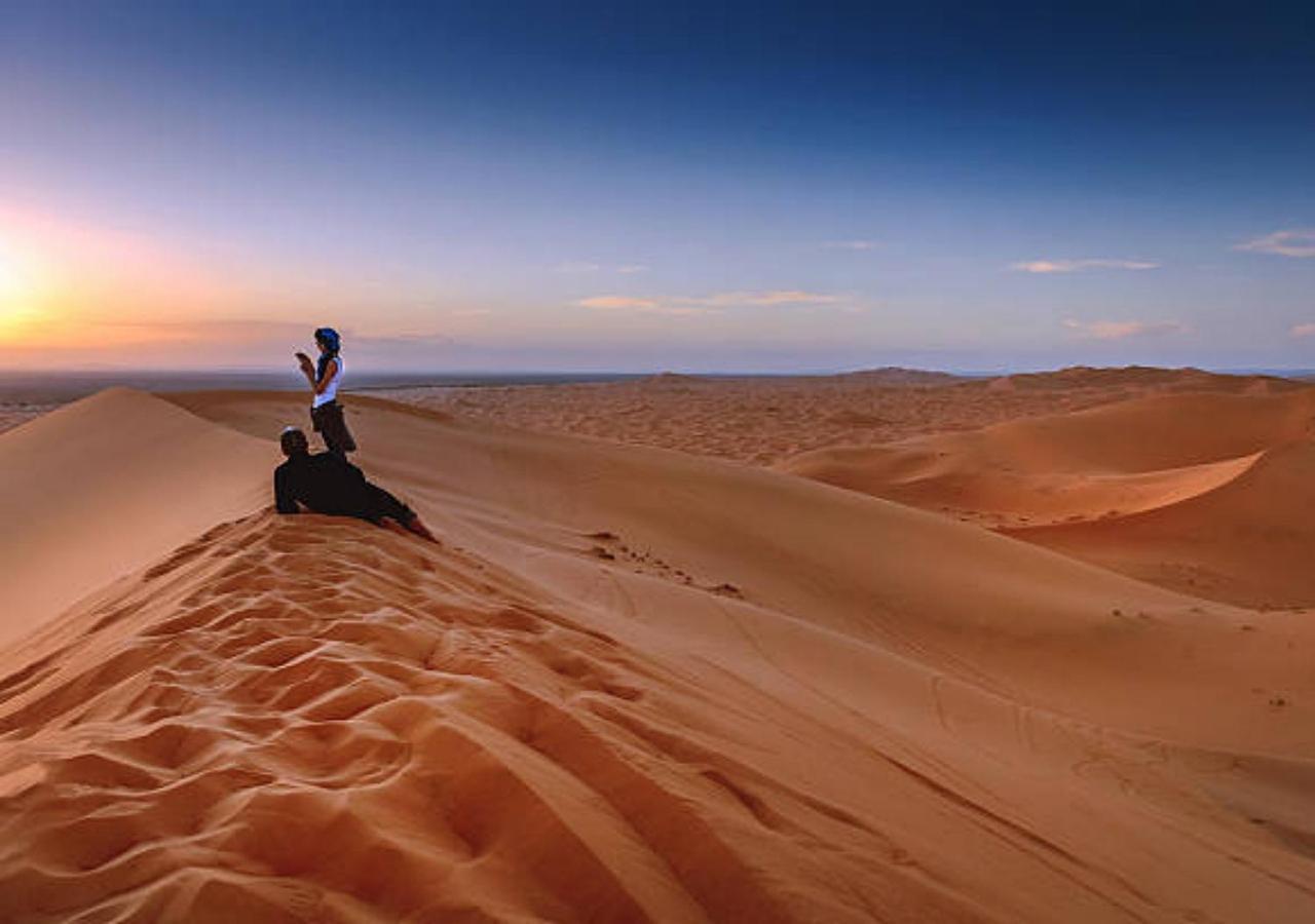 Desert Glamping Experience Мерцуга Екстериор снимка