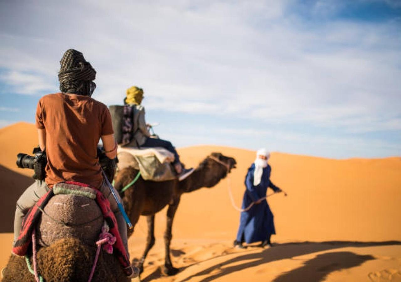 Desert Glamping Experience Мерцуга Екстериор снимка