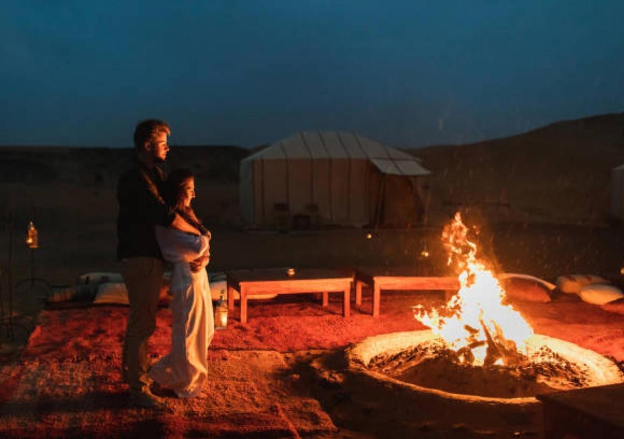 Desert Glamping Experience Мерцуга Екстериор снимка